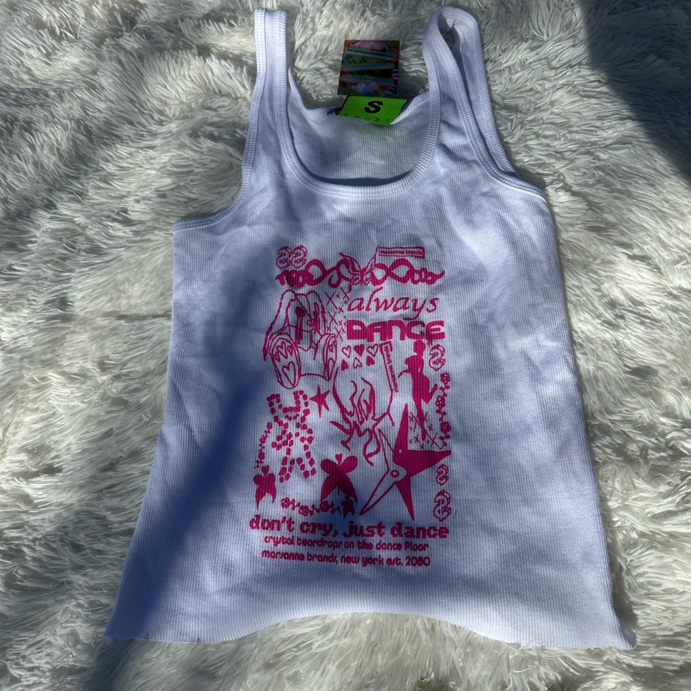 Marsanne Brand White and Pink Camisole with Bold Graphic Design